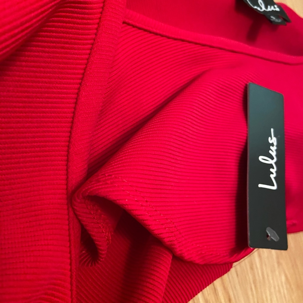 Elliana Red Ruffled Ribbed cold Shoulder Bodycon - Picture 2 of 4